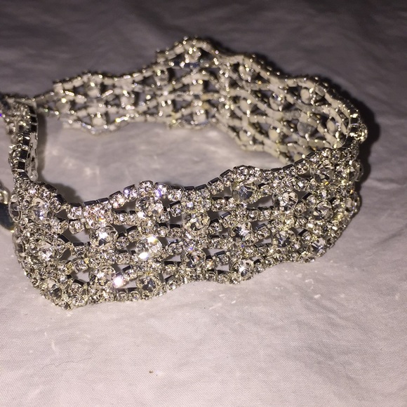Glass Rhinestone choker - Picture 3 of 8